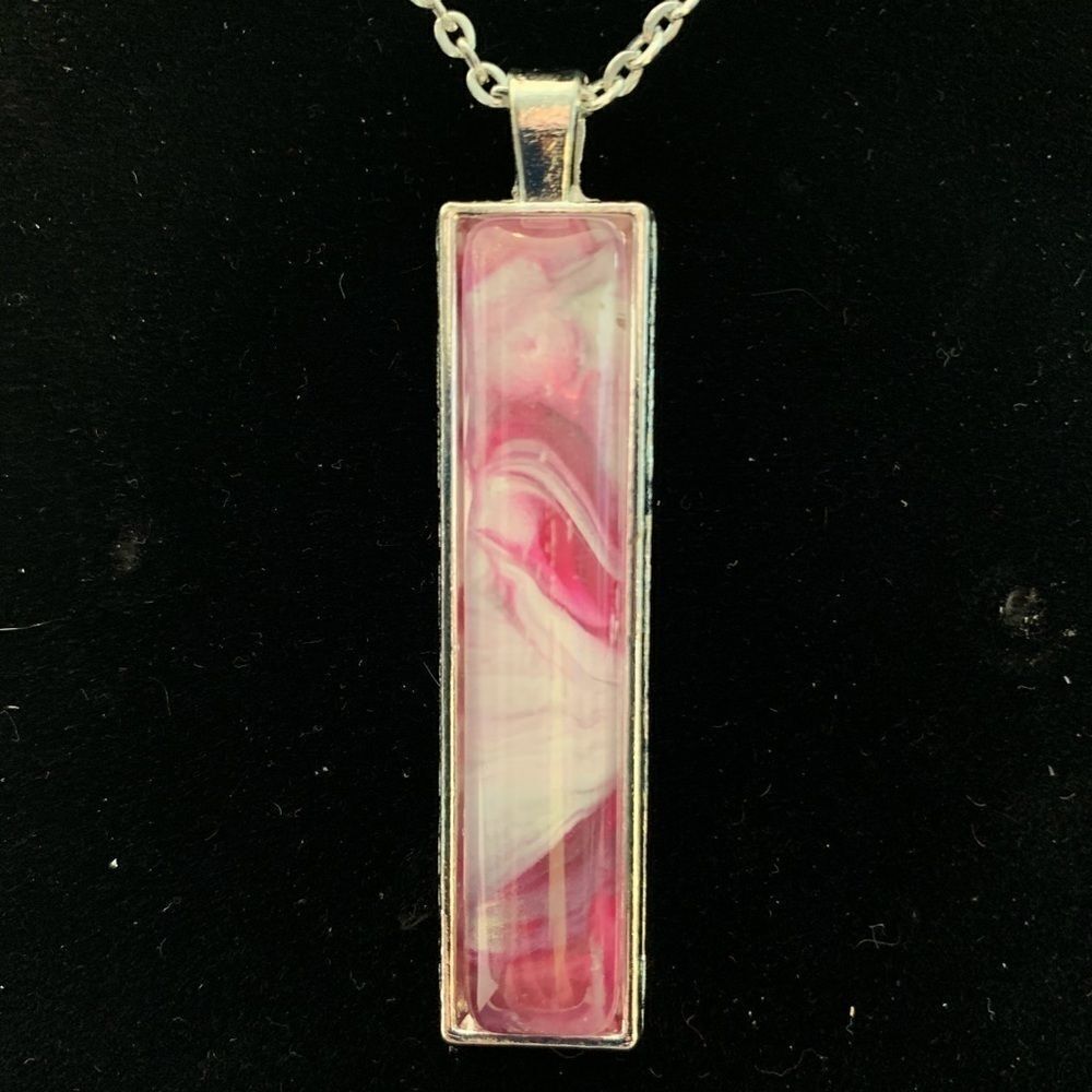 BOGO ❤️❤️❤️PINK!!! Pendant HAND CRAFTED‎